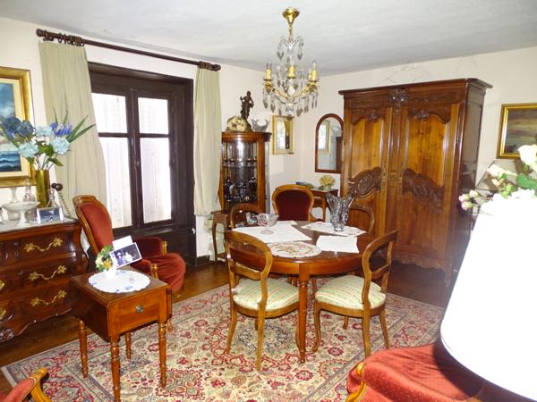 Habitation avec local commercial