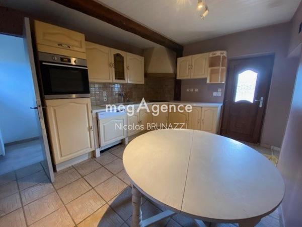 Maison à VIMOUTIERS, 61120 - 6 pièces 107m²