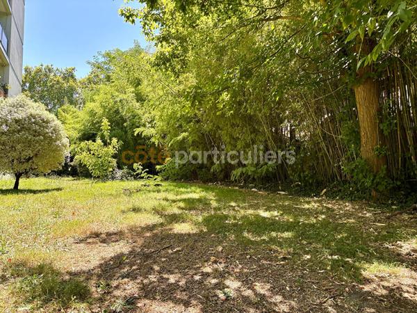 Vente
                Appartement59 m² - 3 Pièces -
                    BORDEAUX (33200)
