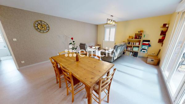 Appartement
         3 pièces
        - 70 m² 159 500 € *