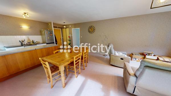 Appartement
         3 pièces
        - 70 m² 159 500 € *