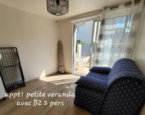 LA FAUTE SUR MER (85) RARE A 500 M DE LA PLAGE APPARTEMENT RDJ 2 CHAMBRES ET BUREAU AVEC PATIO PRIVATIF