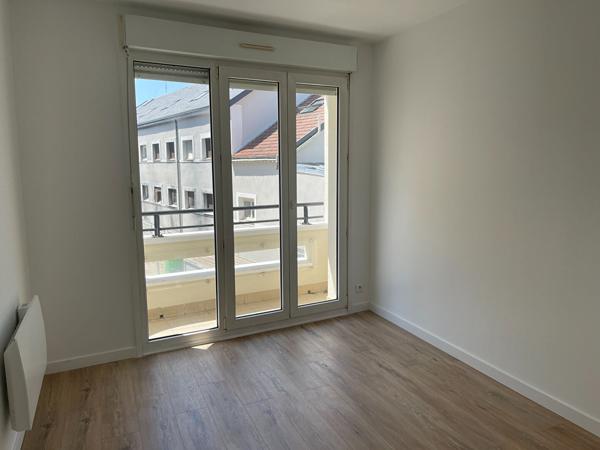 Appartement Reims 2 pièce(s) 60 m2 - 73 rue Ponsardin (2ème étage - n°208B)