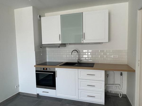 Appartement Reims 2 pièce(s) 60 m2 - 73 rue Ponsardin (2ème étage - n°208B)
