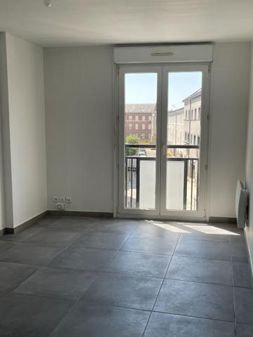 Appartement Reims 2 pièce(s) 60 m2 - 73 rue Ponsardin (2ème étage - n°208B)