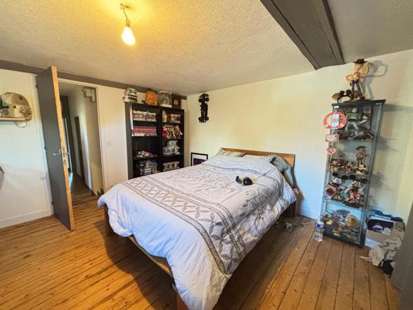 Appartement 73 m2 Lisieux 2 chambres ( 15 et 20 m2 )