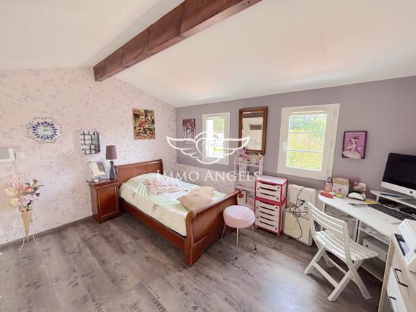 Bien rare, aux prestations complètes