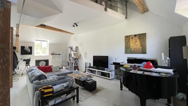 Location Appartement82 m² - 2 Pièces - BOISSY ST LEGER (94470)