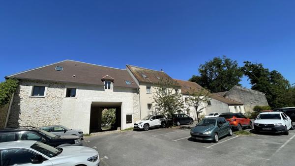 Location Appartement82 m² - 2 Pièces - BOISSY ST LEGER (94470)