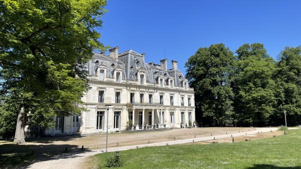 Location Appartement82 m² - 2 Pièces - BOISSY ST LEGER (94470)