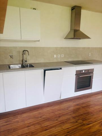 T2 61 m2 très lumineux proches des commodités avec garage fermer 215.000€