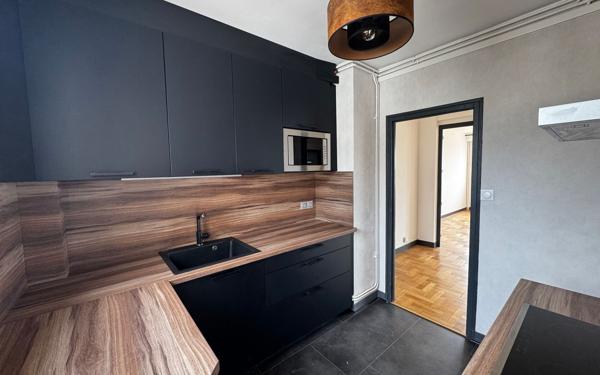 Appartement à louer    3 pièces • 81,96 m2 Limoges