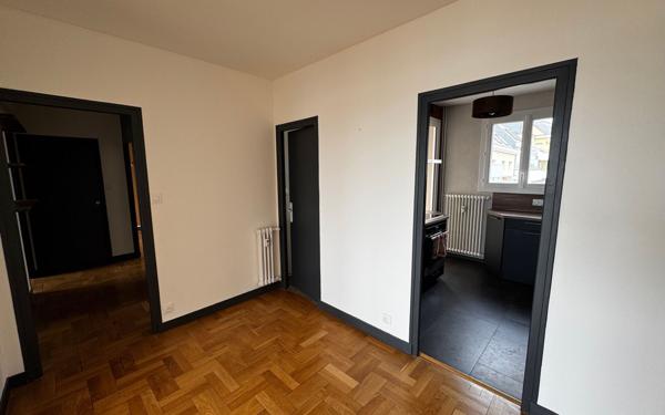Appartement à louer    3 pièces • 81,96 m2 Limoges