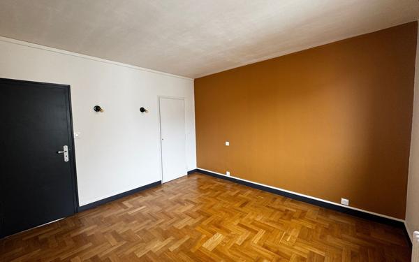 Appartement à louer    3 pièces • 81,96 m2 Limoges