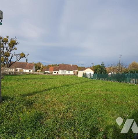 A VENDRE - MENNETOU SUR CHER (41) - Un terrain à bâtir entièrement constructible d'une surface ...