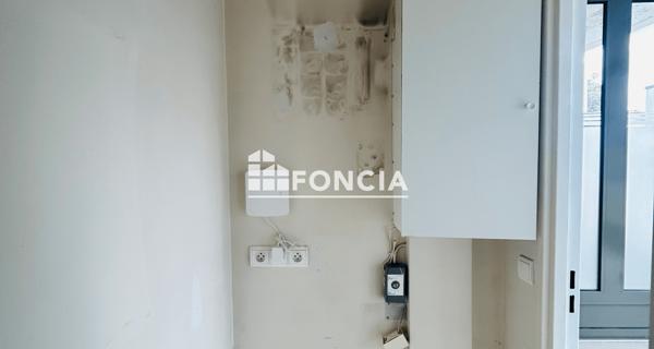 Location Local commercial 2 pièces 25.92 m² - Savigny-sur-orge 91600