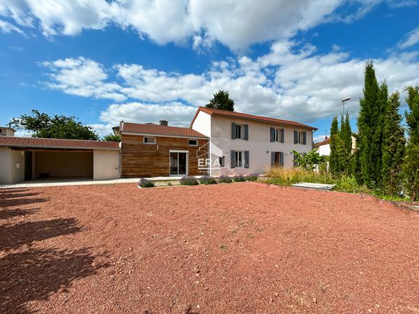 Maison à Vendre Riorges 5 pièce(s) 105 m2