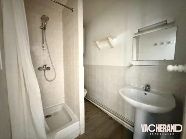 STUDIO PROCHE CATHO