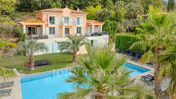 Villa de luxe avec vue panoramique et court de padel – Grasse, proche Valbonne