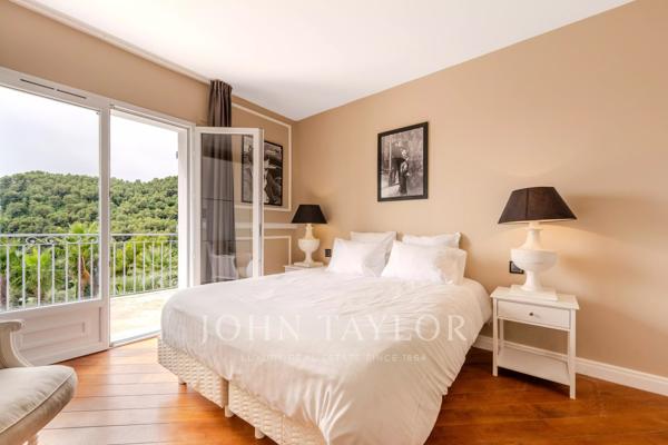 Villa de luxe avec vue panoramique et court de padel – Grasse, proche Valbonne
