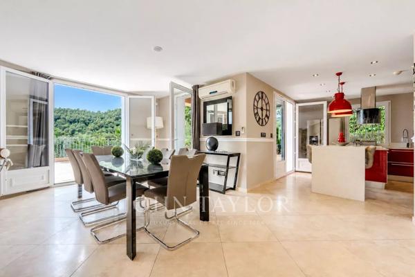 Villa de luxe avec vue panoramique et court de padel – Grasse, proche Valbonne