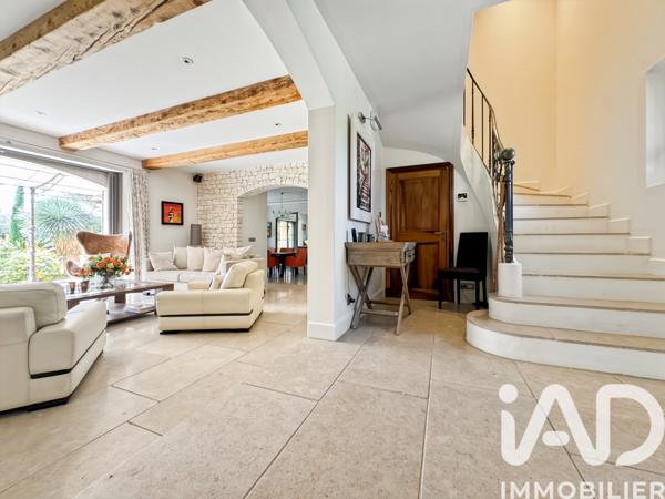 Maison à vendre 6 pièces 280 m² Saint-Rémy-de-Provence