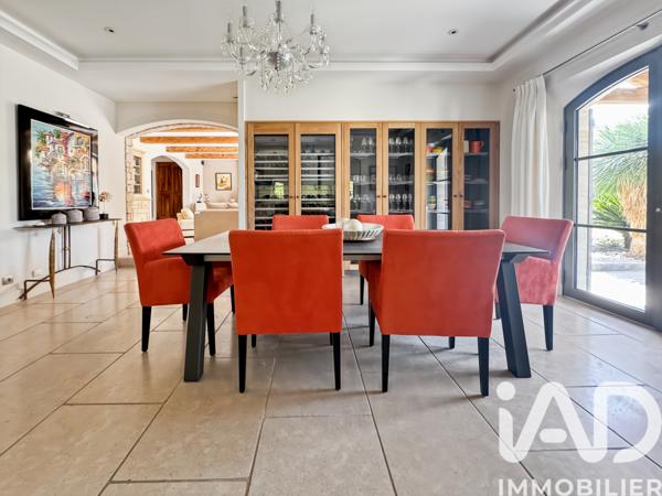 Maison à vendre 6 pièces 280 m² Saint-Rémy-de-Provence