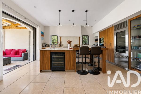 Maison à vendre 6 pièces 280 m² Saint-Rémy-de-Provence