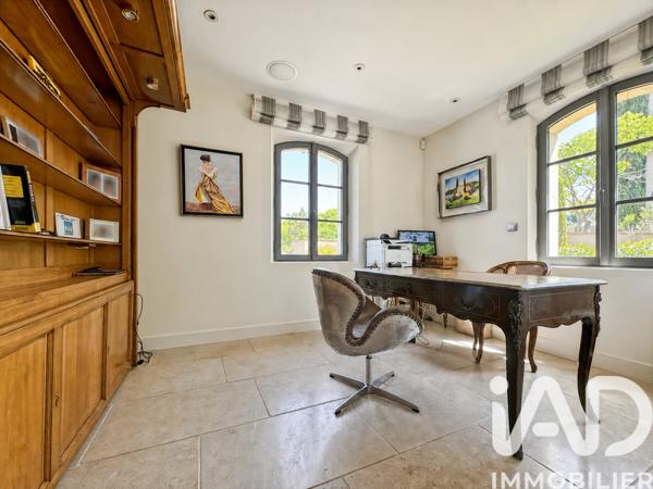 Maison à vendre 6 pièces 280 m² Saint-Rémy-de-Provence