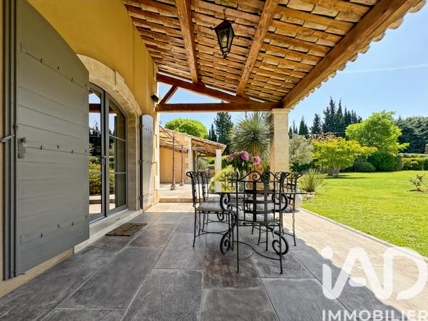 Maison à vendre 6 pièces 280 m² Saint-Rémy-de-Provence