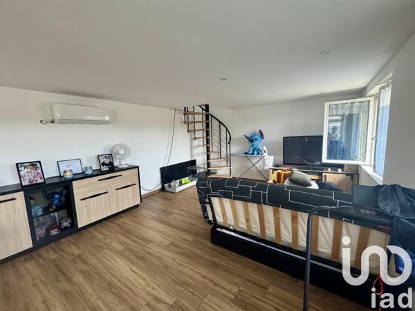 House for sale 4 rooms 106 m² Reignac