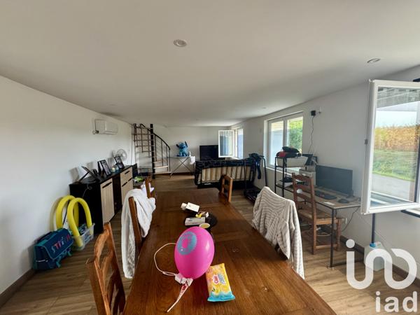 House for sale 4 rooms 106 m² Reignac