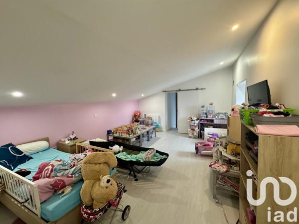 House for sale 4 rooms 106 m² Reignac