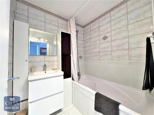 Appartement à louer 2 pièces 59.93m²