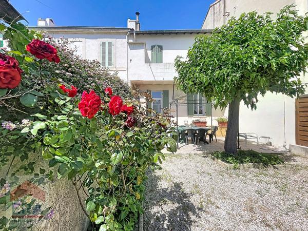 A VENDRE MARSEILLE 13014 ST MARTHE VILLAGE  MAISON T4 JARDIN IMMEUBLE