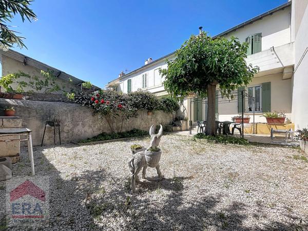 A VENDRE MARSEILLE 13014 ST MARTHE VILLAGE  MAISON T4 JARDIN IMMEUBLE