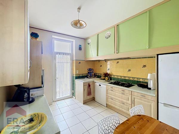 A VENDRE MARSEILLE 13014 ST MARTHE VILLAGE  MAISON T4 JARDIN IMMEUBLE