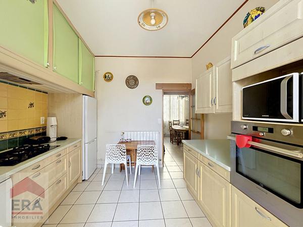 A VENDRE MARSEILLE 13014 ST MARTHE VILLAGE  MAISON T4 JARDIN IMMEUBLE
