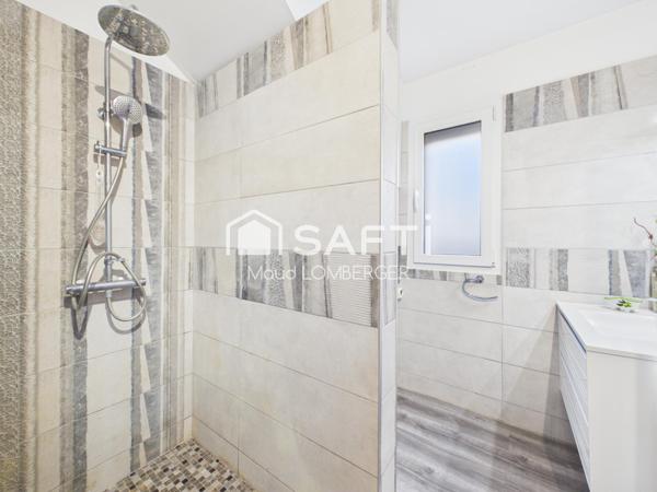 ARC-LÈS-GRAY, Maison familiale avec piscine, DPE B