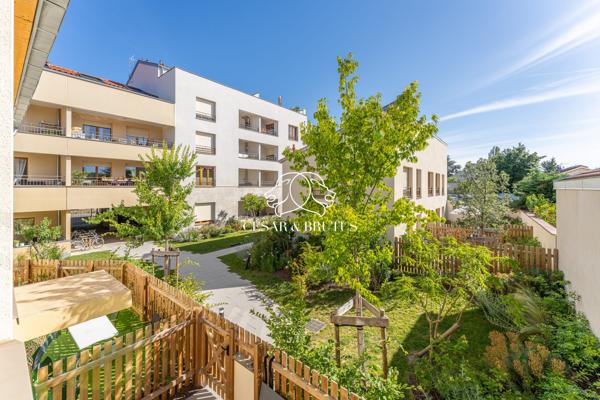 Maison contemporaine de 101 m² avec terrasse et double garage – Sainte-Foy-lès-Lyon