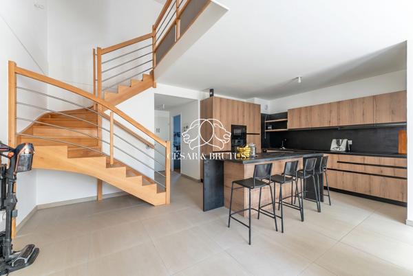 Maison contemporaine de 101 m² avec terrasse et double garage – Sainte-Foy-lès-Lyon