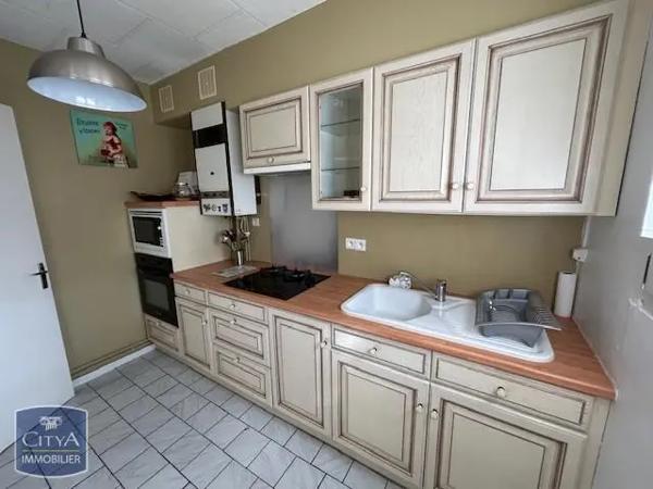 Appartement à louer 3 pièces 64.75m² Royan (17200)