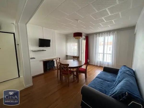 Appartement à louer 3 pièces 64.75m² Royan (17200)