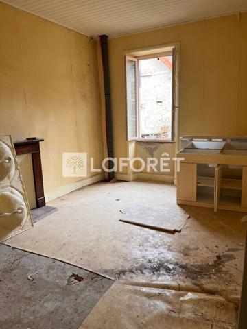 Achat maison près de SALVIAC - 4 pièce(s) - 100 m² - 50 000 €