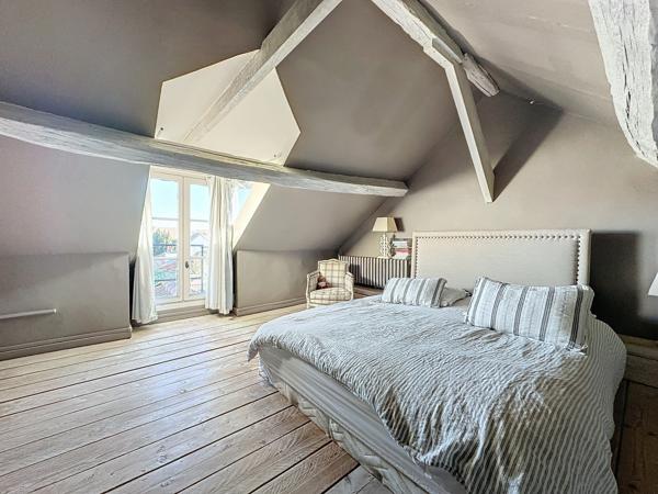 Maison à vendre  9 pièces - 275 m2 GUYANCOURT - 78