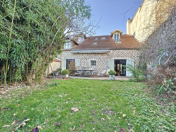 Maison à vendre  9 pièces - 275 m2 GUYANCOURT - 78
