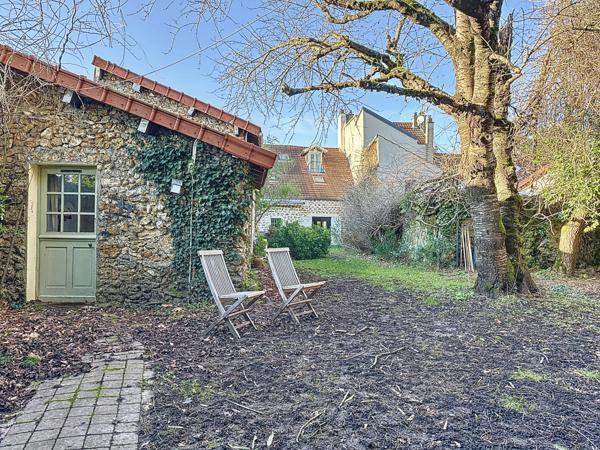 Maison à vendre  9 pièces - 275 m2 GUYANCOURT - 78