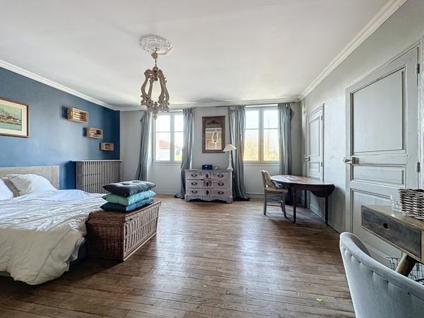 Maison à vendre  9 pièces - 275 m2 GUYANCOURT - 78