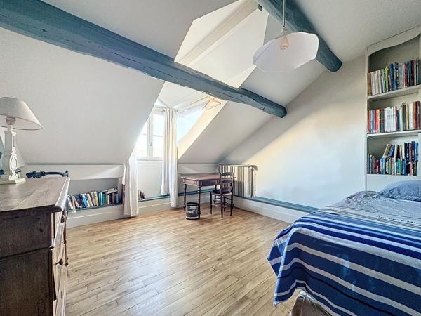 Maison à vendre  9 pièces - 275 m2 GUYANCOURT - 78