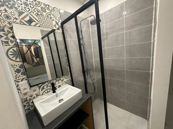 Gaillac . Immeuble de rapport à usage locatif